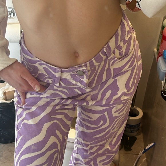 Purple and White Animal print pants - Picture 5 of 6